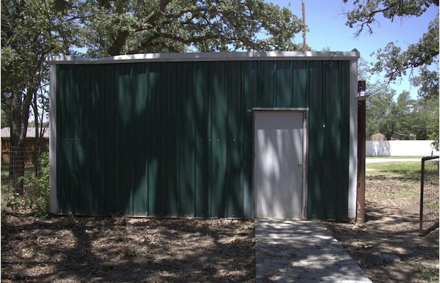 view of outbuilding