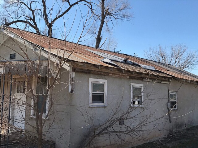 view of home's exterior