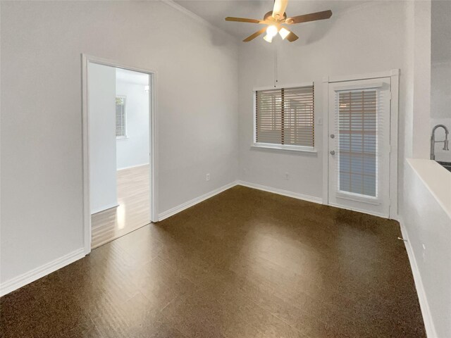 empty room with ceiling fan