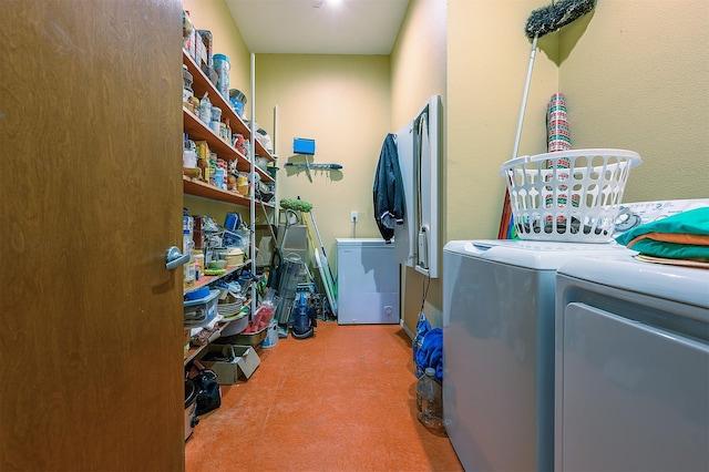 laundry room featuring washer and dryer