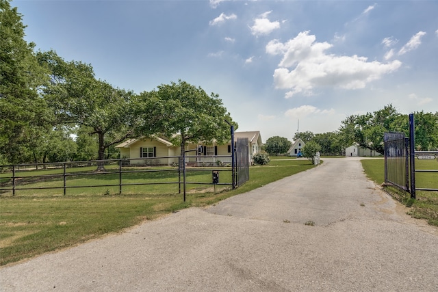 Listing photo 2 for 2250 Country Club Rd, Lucas TX 75002