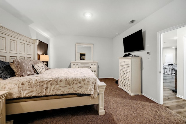 bedroom featuring carpet floors