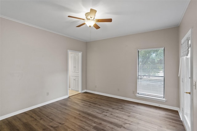 unfurnished room featuring ceiling fan and hardwood / wood-style floors