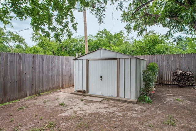 view of outbuilding