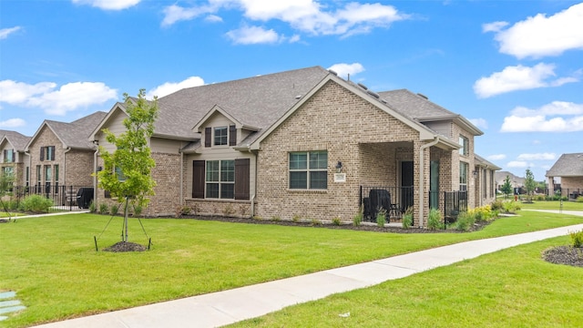 view of front of house with a front yard