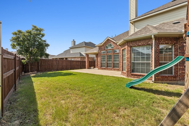 view of yard with a patio