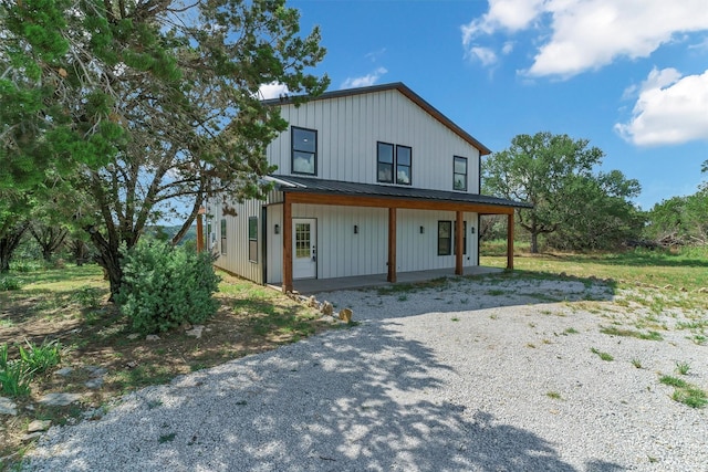 view of front of property