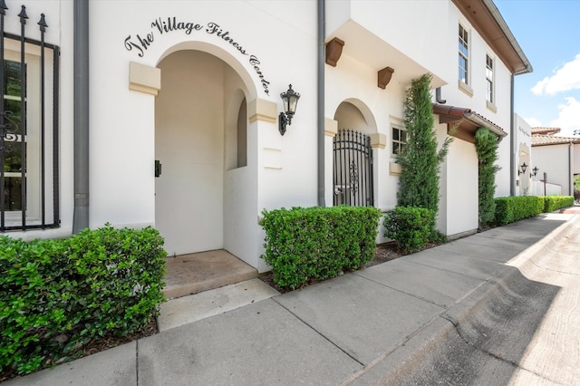 view of doorway to property