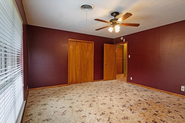 empty room with ceiling fan