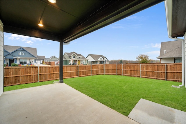 view of yard featuring a patio area