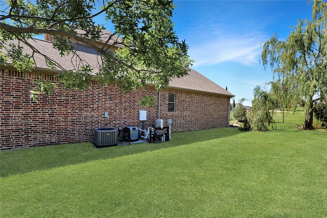 view of yard with cooling unit