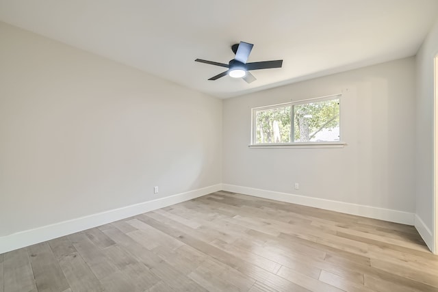 unfurnished room featuring light wood-type flooring and ceiling fan