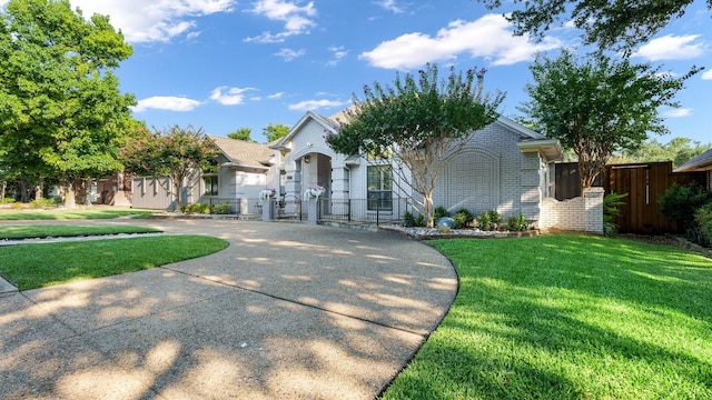 view of front of house with a front yard