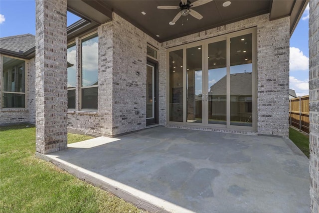 view of patio with ceiling fan