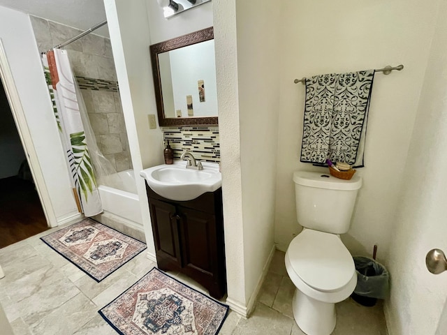 full bathroom with vanity, toilet, shower / bathtub combination with curtain, and tasteful backsplash