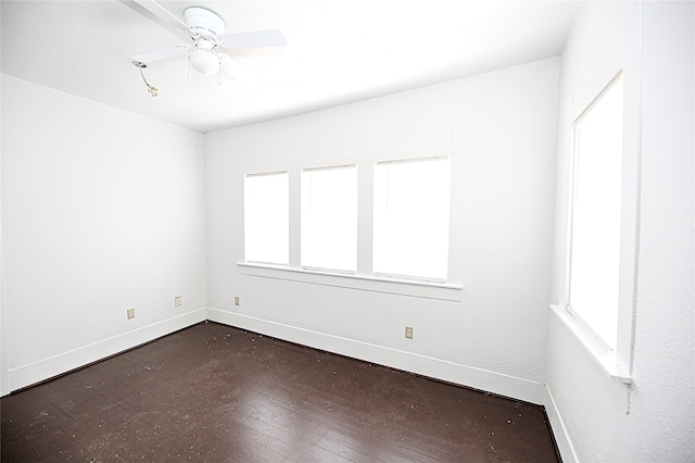 unfurnished room with wood-type flooring and ceiling fan