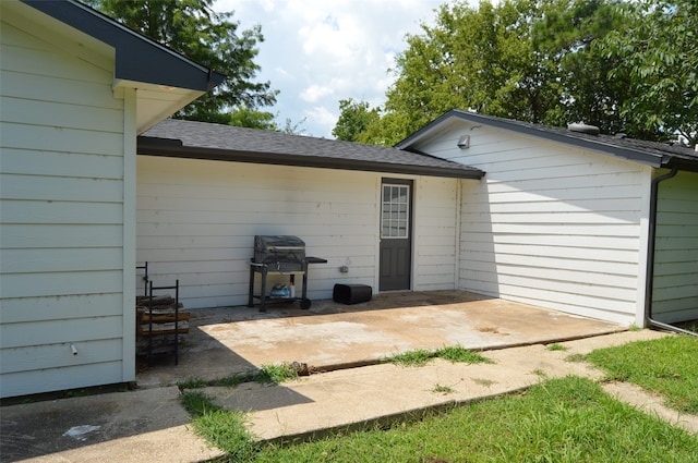 back of house featuring a patio