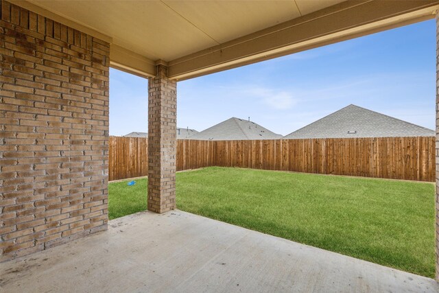 view of yard with a patio area