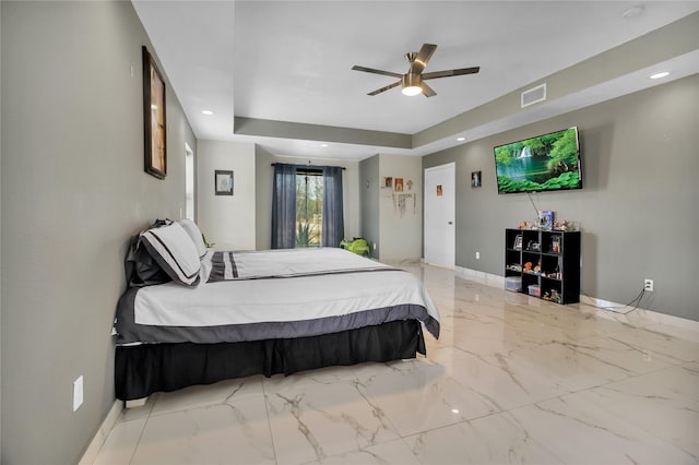 bedroom with ceiling fan