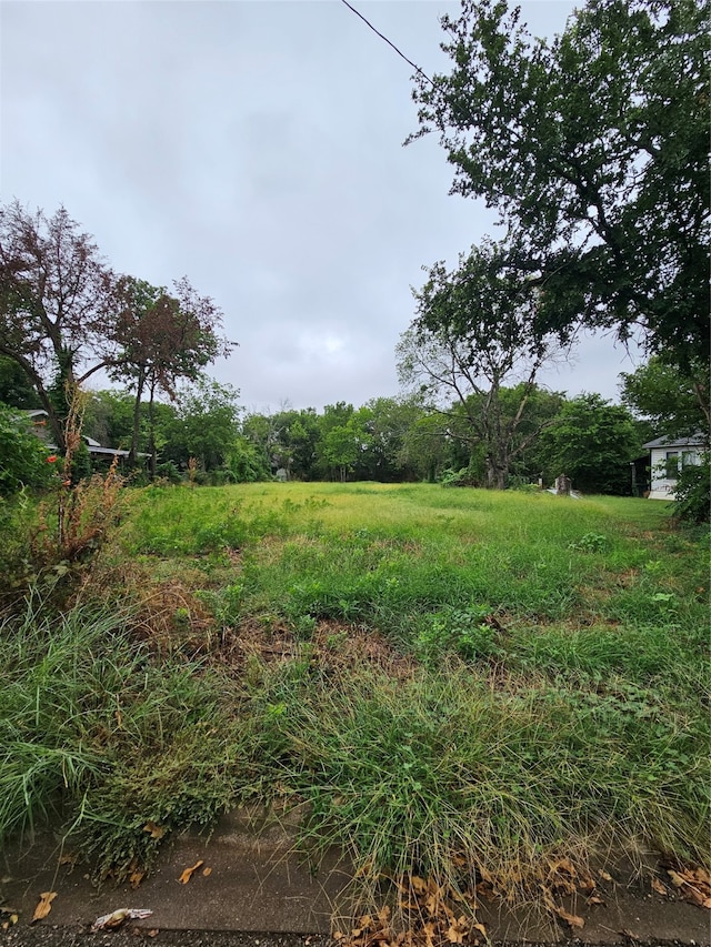 Listing photo 2 for 210 Post Oak St, Cleburne TX 76031