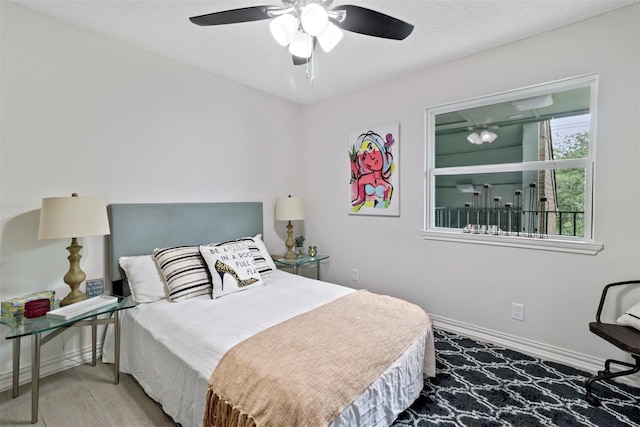 bedroom featuring ceiling fan