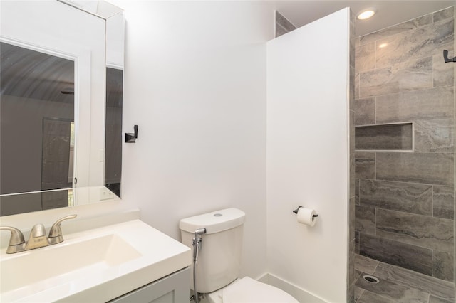 942 County Road 2240, Corsicana, TX 75109 - full bathroom featuring a walk in shower, vanity, toilet, and recessed lighting