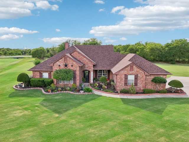 view of front of house with a front yard