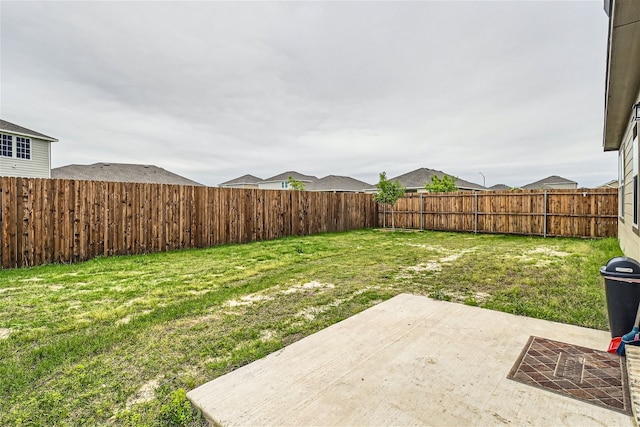 view of yard with a patio