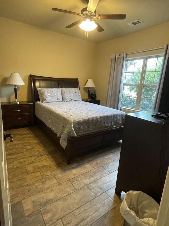 bedroom featuring ceiling fan