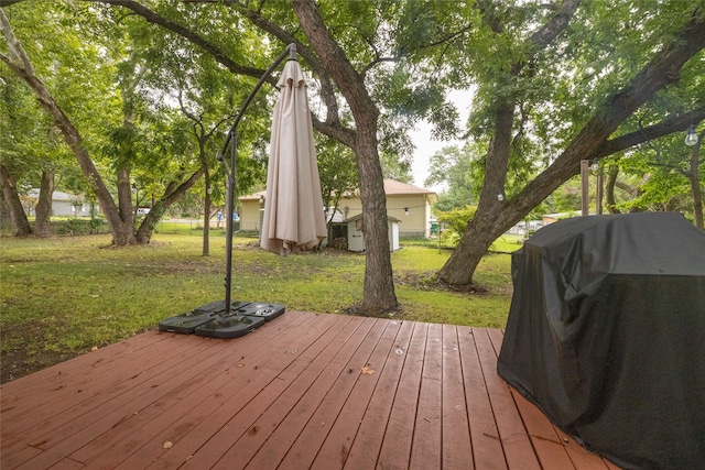 view of yard featuring a wooden deck