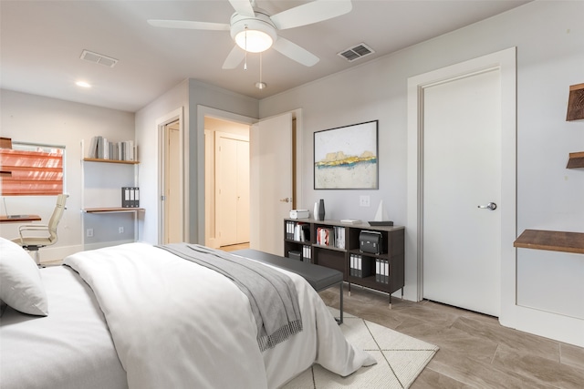 bedroom with ceiling fan