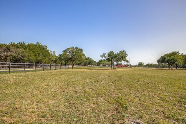 view of yard featuring a rural view