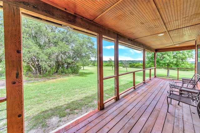 exterior space featuring a lawn