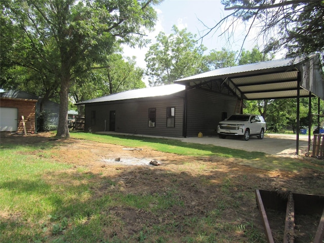 exterior space featuring a carport