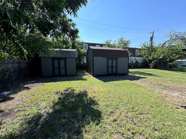 view of yard with a shed