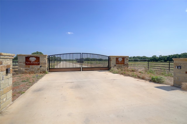 Listing photo 3 for 2012 Sonora Way, Poolville TX 76487