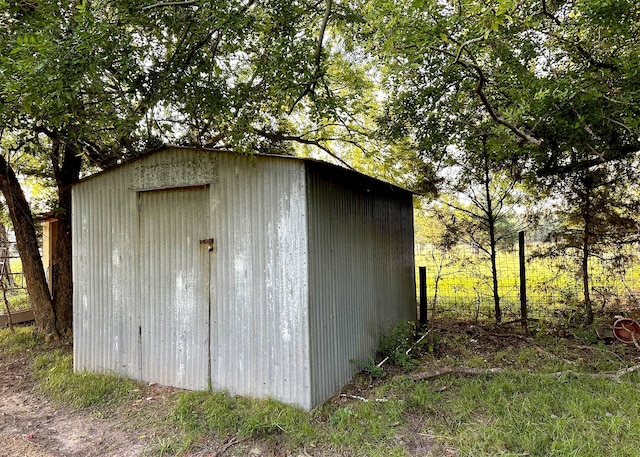 view of outdoor structure