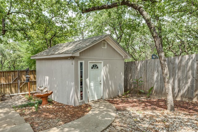 view of outbuilding