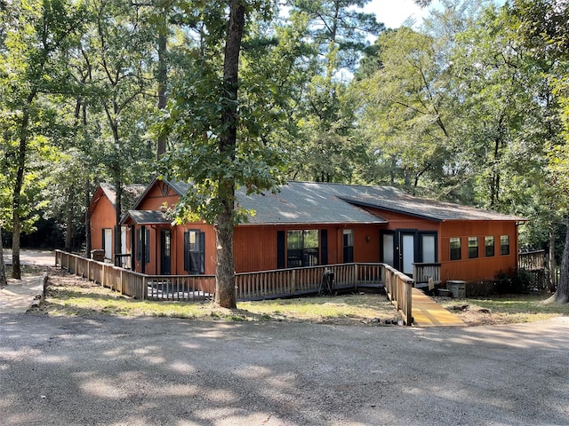 view of front of property featuring cooling unit