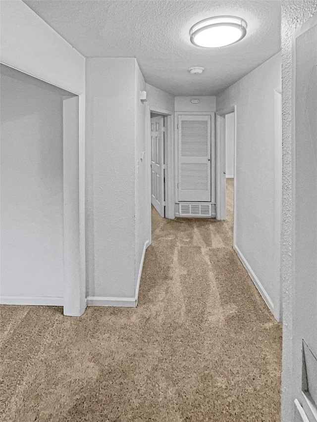 845 Dianna Ave, Hurst, TX 76053 - full bathroom featuring tiled shower, toilet, vanity, and wood finished floors