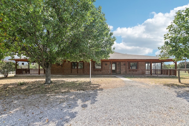 view of front of house featuring a porch