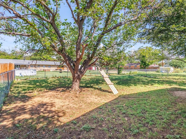 312 Columbus, Coleman, TX 76834 - view of yard featuring fence