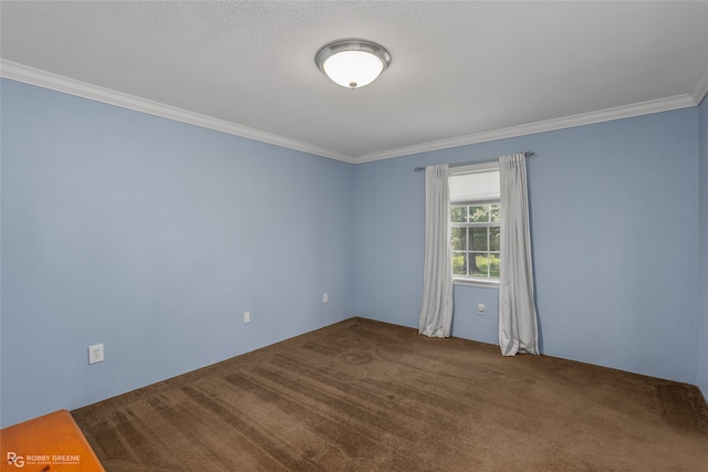 unfurnished room featuring carpet and ornamental molding