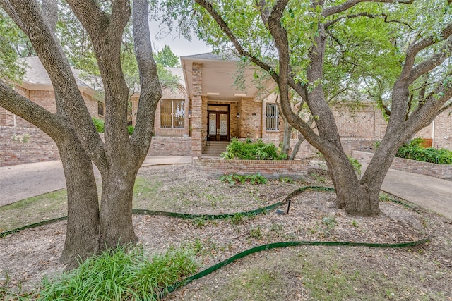 view of front of house