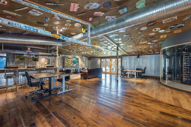 playroom with wood-type flooring