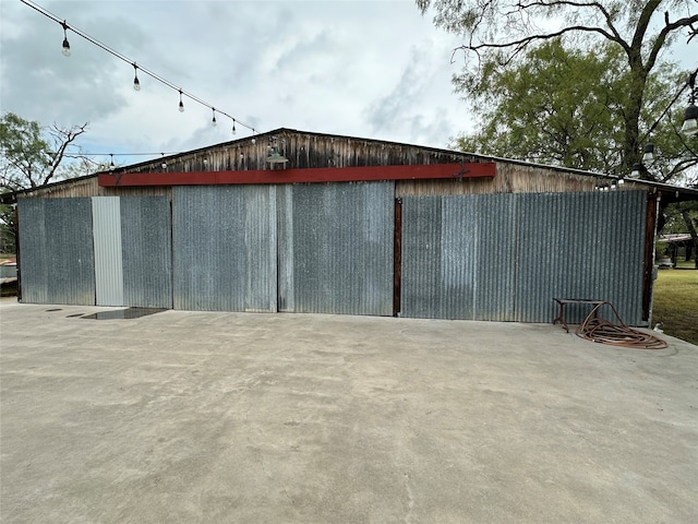 view of outbuilding