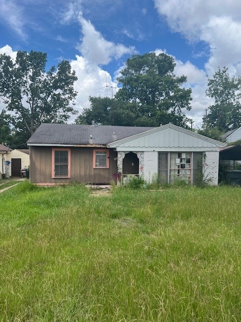 view of front of house