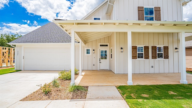 view of front of house with a garage