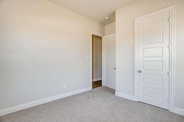 unfurnished bedroom featuring carpet floors