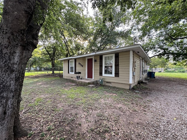 view of front of home with covered porch